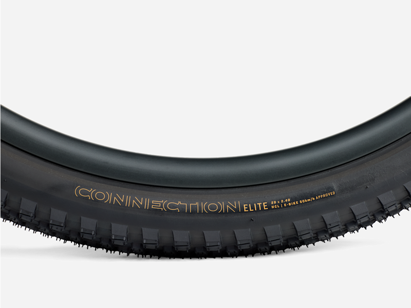 Bontrager Connection Elite 27.5x2.40 Reflective Tyre in Black/Reflective-2