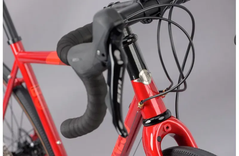 Genesis Equilibrium Disc Steel Road Bike in Red Sheeran-2