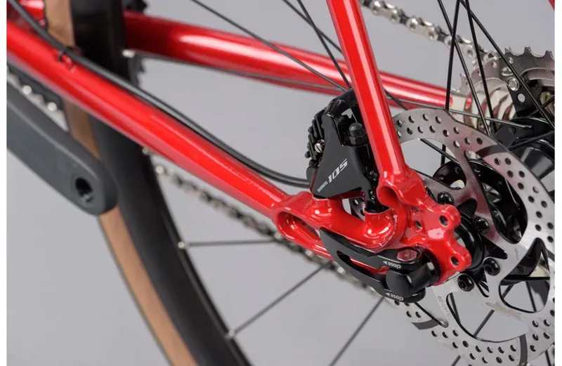 Genesis Equilibrium Disc Steel Road Bike in Red Sheeran-10