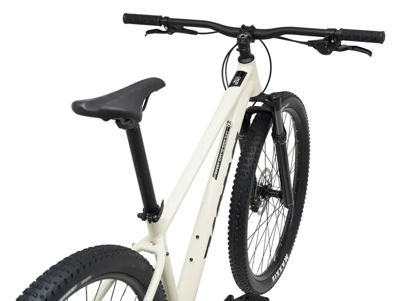 Kona Cinder Cone Hardtail Mountain Bike in Gloss Bone-3