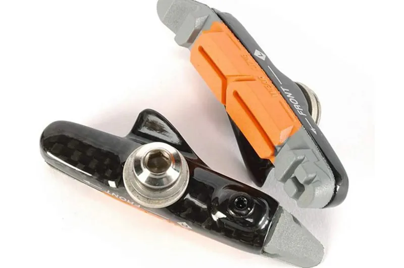 Ashima Carbon Road Rim Brake Shoe with Alloy and Carbon Pads-1