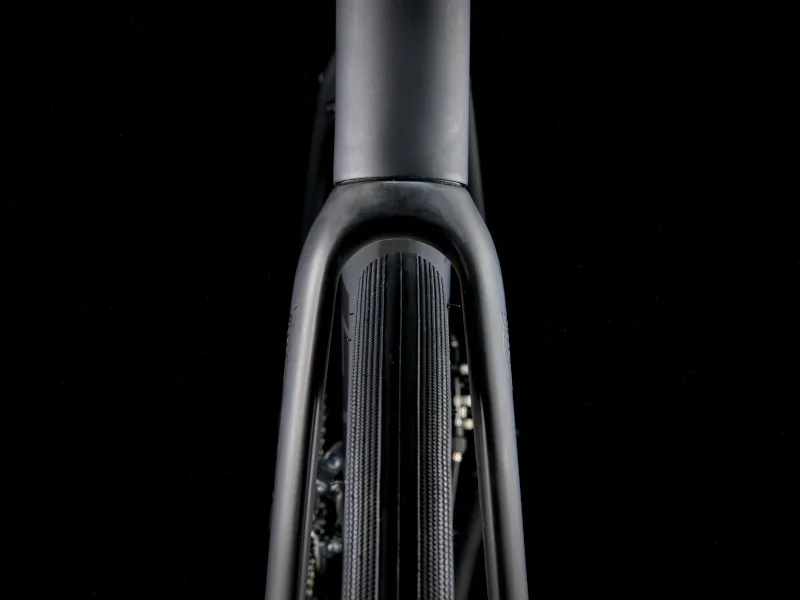 Trek Domane AL 2 Road Bike in Lithium Grey-7