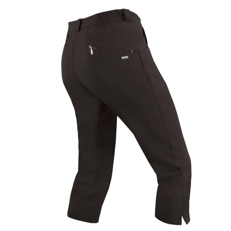 Endura Women's Trekkit 3/4 Stretch Baggy Shorts in Black-1