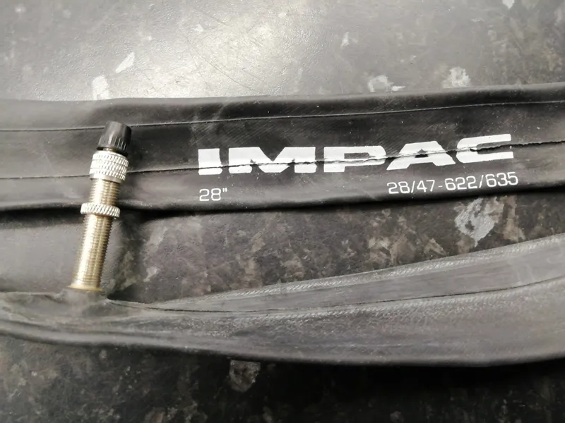 Impac DV28 Inner Tube 700x28-47c Woods/Dunlop-1