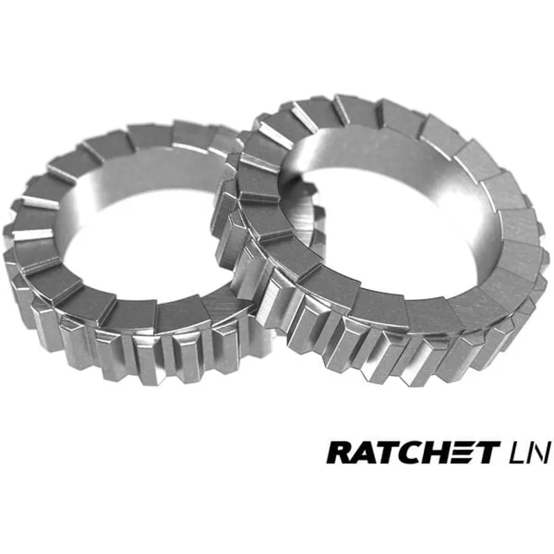 DT Swiss M 1900 12x148 BOOST Shimano Microspline 29in Rear Wheel in Black-2