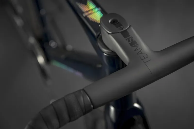 Merida Mission 10K in Blue Clear Coat/Hologram Decal-6