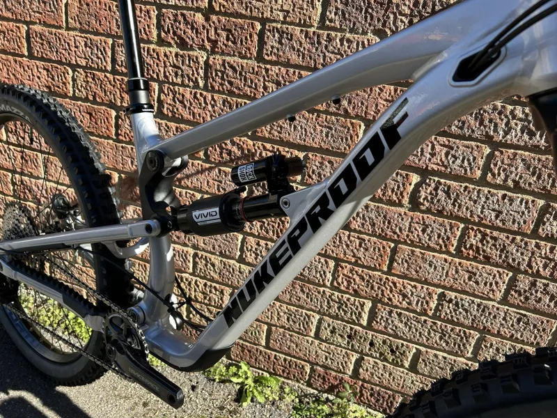 Nukeproof Mega Alloy 297 Custom Enduro Bike in Silver/Black-4