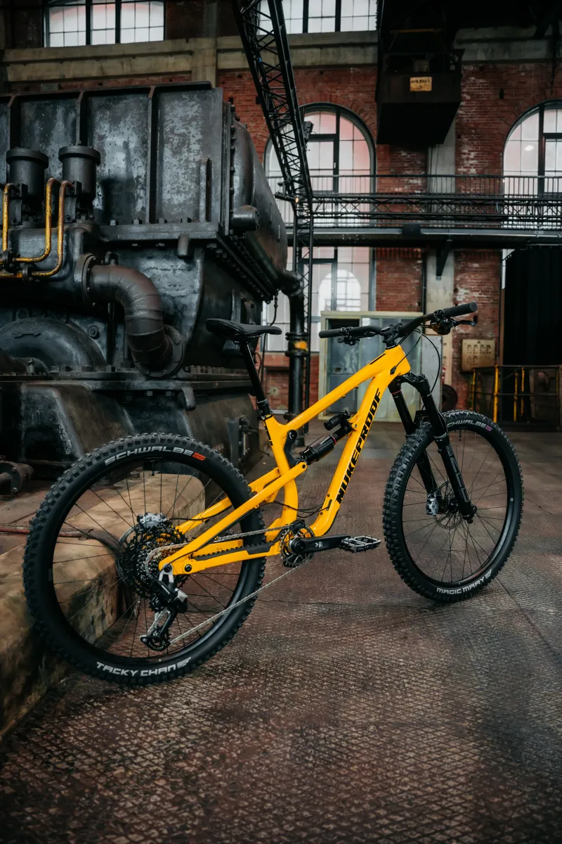 Nukeproof Mega Alloy 297/290 Mountain Bike in Yellow/Black-3