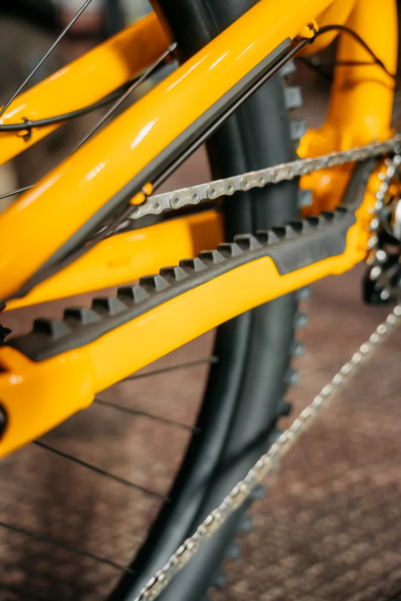 Nukeproof Mega Alloy 297/290 Mountain Bike in Yellow/Black-6