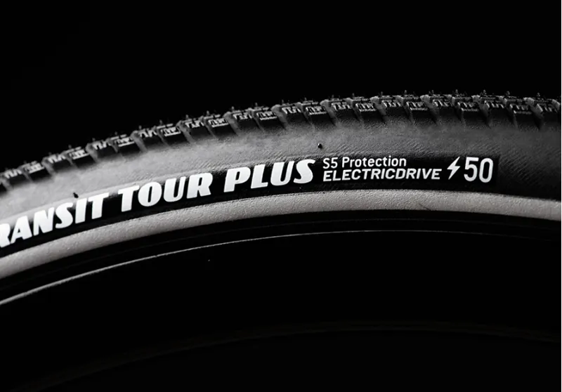 Goodyear Transit Tour Plus Puncture Protect Tyre 700x40c in Black/Reflex-4