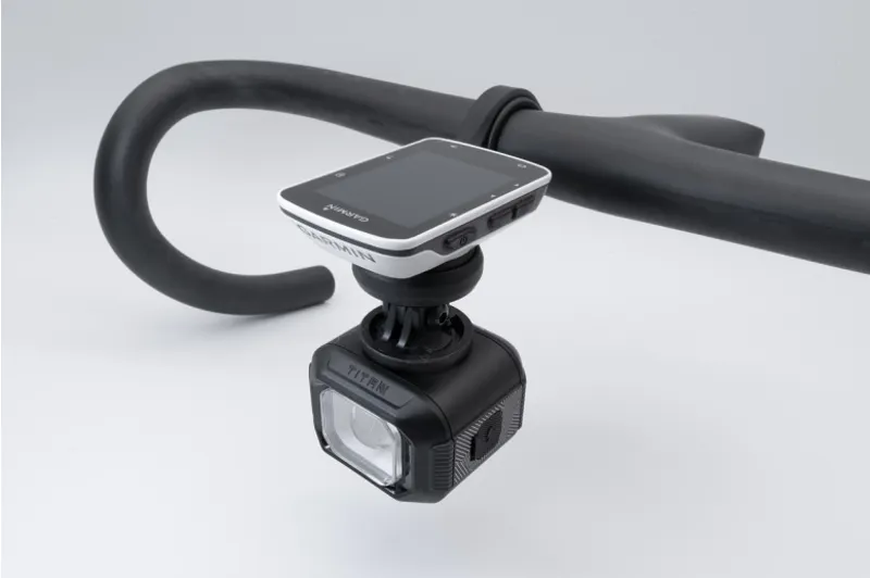 Moon Titan Max Front Light Black - 1700 Lumens-9