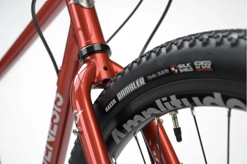 Genesis Croix De Fer 10 Flat Bar Bike in Candy Warhols-2