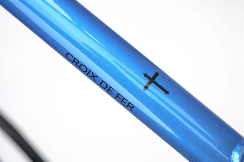 Genesis Croix De Fer 20 Flat Bar Bike in Blue Fighters-12