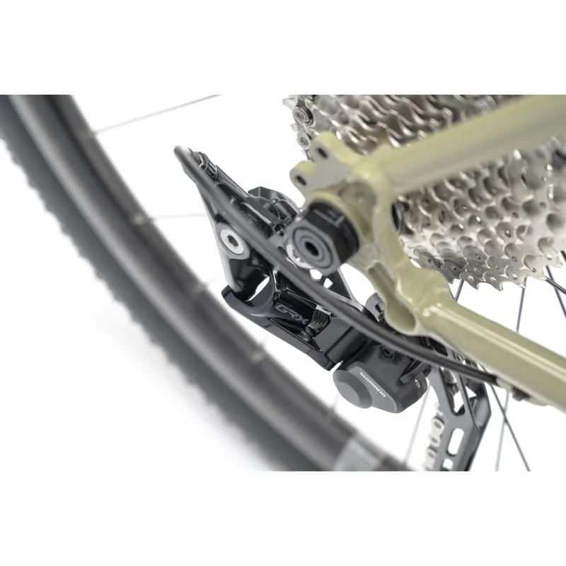 Genesis Croix De Fer 30 Gravel Bike in Pavement-7