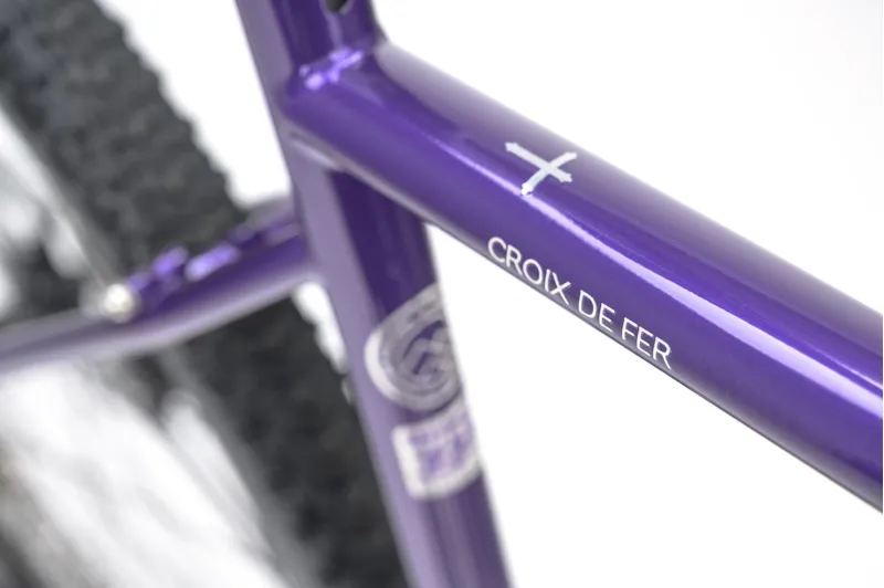 Genesis Croix De Fer 50 Gravel Bike in Stone Temple Violets-10