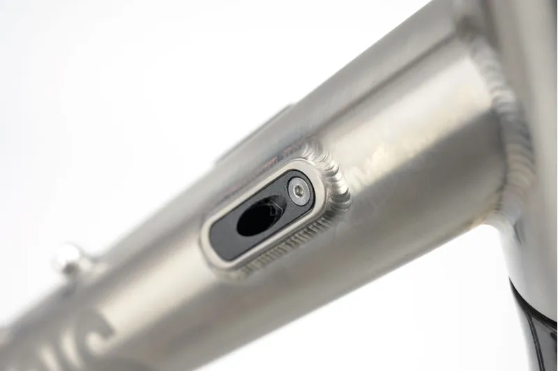 Genesis Croix De Fer Ti Frameset in Luther Van Gloss-6