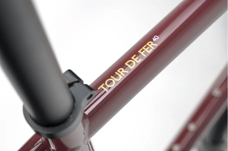 Genesis Tour De Fer 40 Touring Bike in Queen Crimson-13