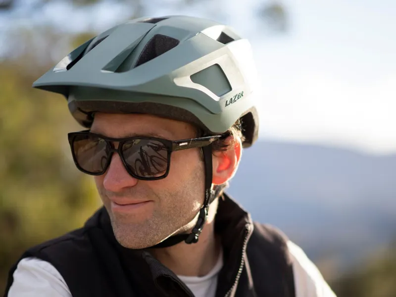 Lazer Lupo KinetiCore Adult Helmet in Grey-6